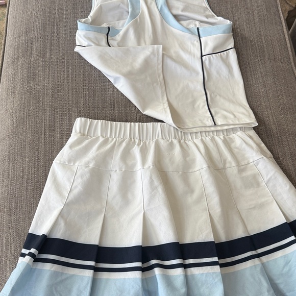 Mondetta White Performance Top - Picture 7 of 13